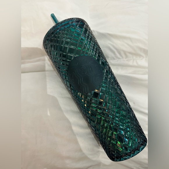 Diamond Starbucks Cup - Picture 2 of 5